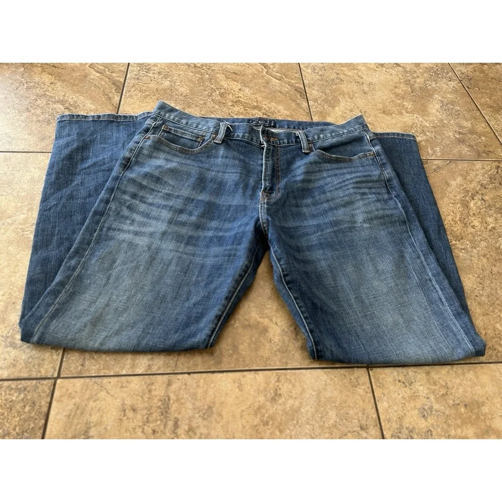 LUCKY BRAND 221 Original Straight Jeans 38 x 32 Zip Fly Stretch Medium Wash Men